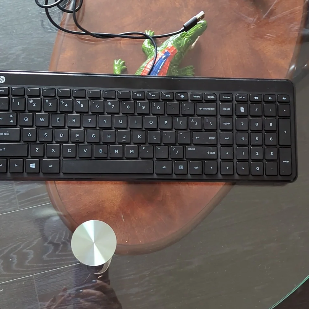 HP KBAH21 USB Wired Super Slim Thin Black PC Keyboard Used Lightweight H372